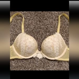 Victoria's secret perfect pushup 32B
